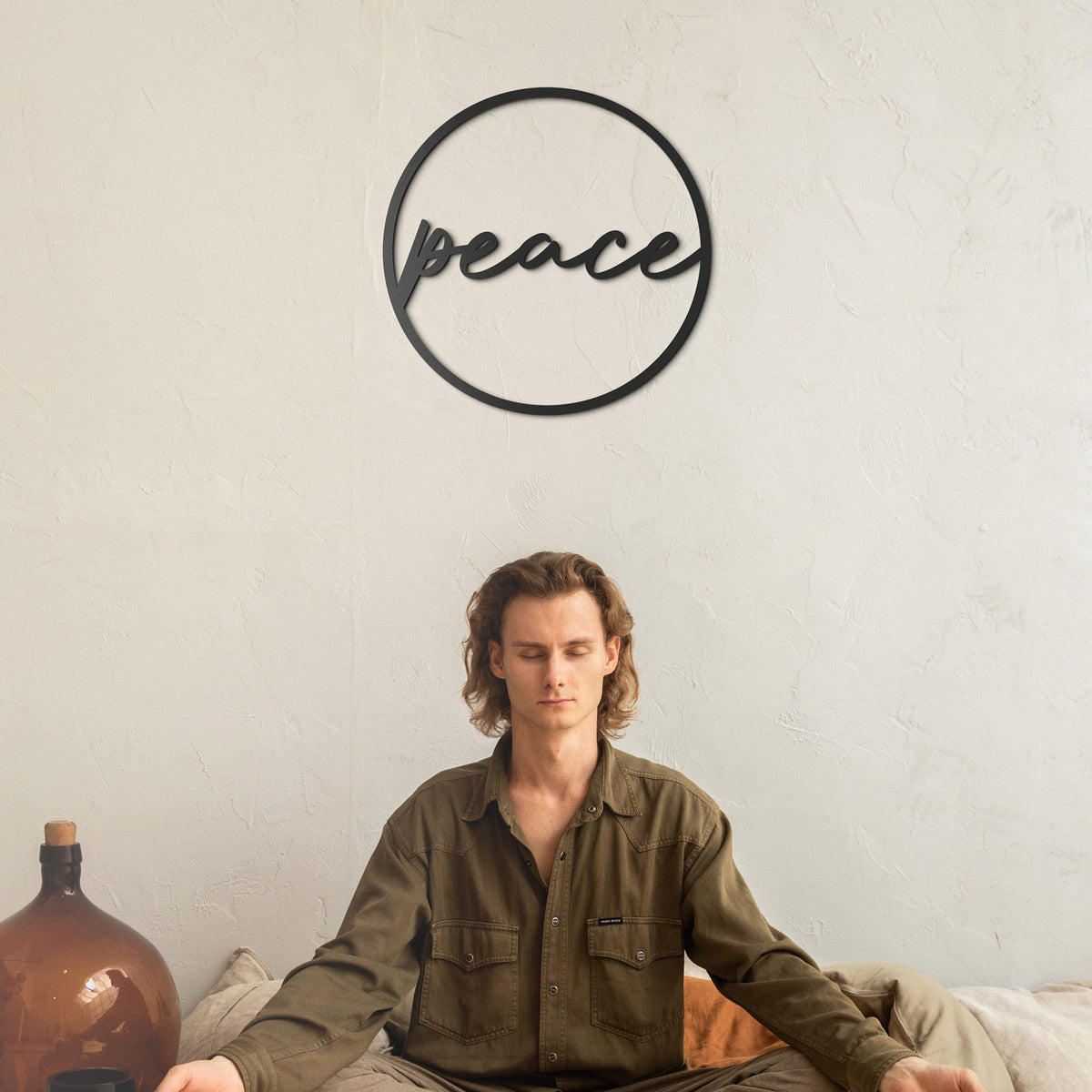 Mederi Peace Wanddeko im Schlafzimmer zum Entspannen oder meditieren